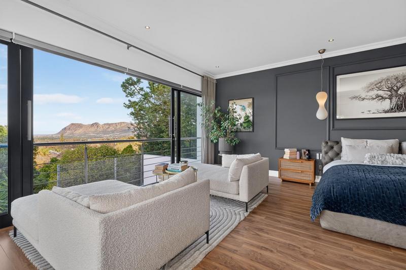 6 Bedroom Property for Sale in Constantia Upper Western Cape